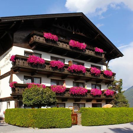 Gaestehaus Friedl Imst Exterior photo